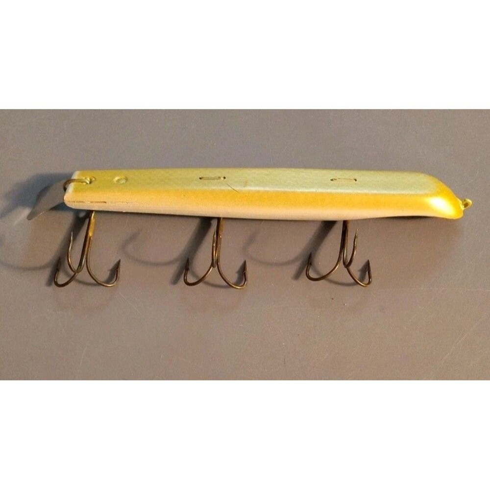 Suick 9″ Non-Weighted Thriller Bait Fish Color